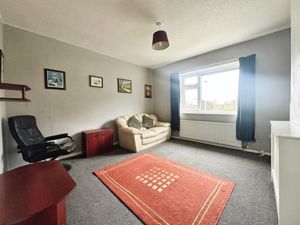 Lounge- click for photo gallery